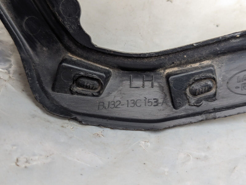 RANGE ROVER EVOQUE L538 2011-2015 LEFT N/S HEADLIGHT WASHER COVER BJ32-13C153-A