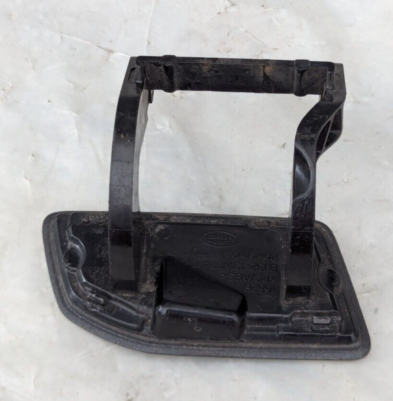 RANGE ROVER EVOQUE L538 11-15 LEFT N/S HEADLIGHT WASHER COVER CAP BJ32-13W024-C