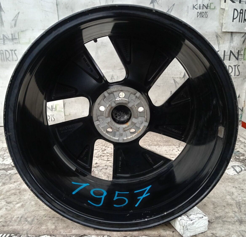 VW ID3 ID.3 GENUINE ALLOY WHEEL RIM 18' 7,5Jx18H2 ET50 / 10A601025C