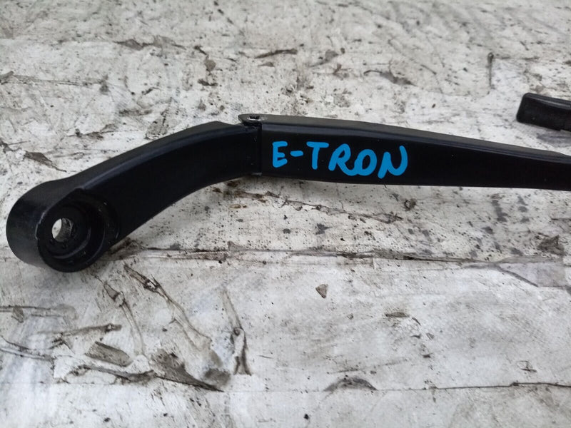AUDI E-TRON 2018-ON FRONT WINDSCREEN WIPER ARM 97036203 GENUINE