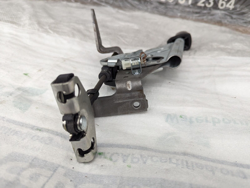 BMW X1 E84 2009-2015 HANDBRAKE LEVER 6782750