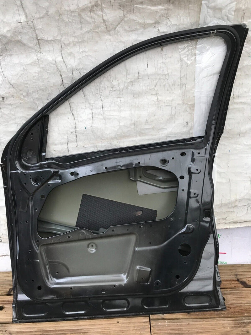 LAND ROVER DISCOVERY SPORT L550 2015- GENUINE FRONT DOOR PANEL RIGHT SIDE