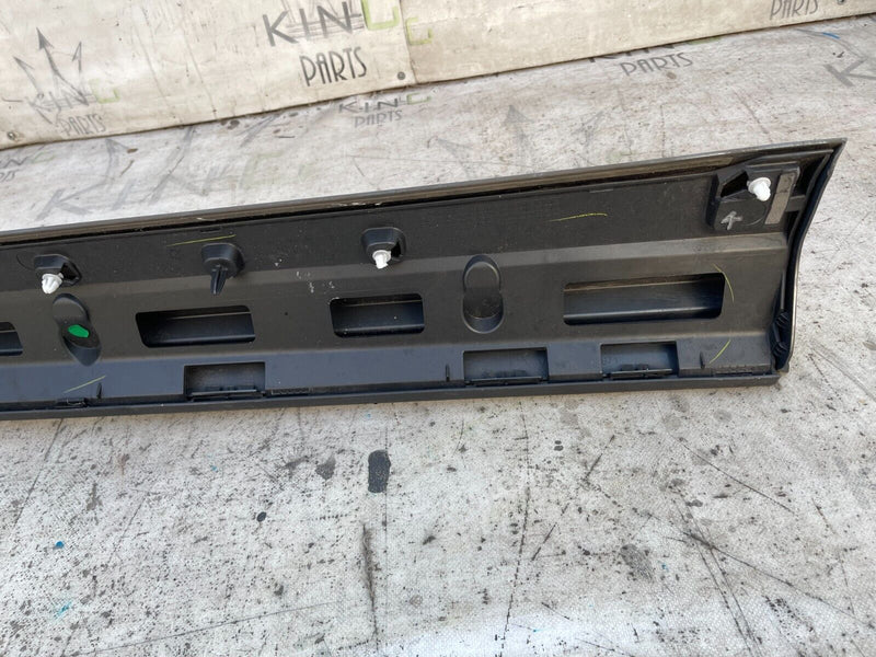 AUDI Q3 S-LINE 2018-23 RIGHT SIDE FRONT DOOR TRIM MOULDING PANEL 81A853960