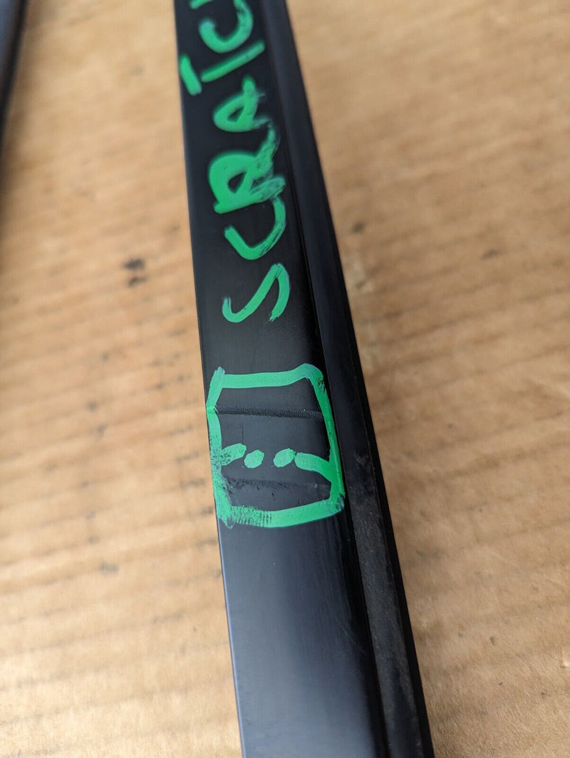 BMW X1 E84 09-15 REAR RIGHT O/S DOOR WINDOW GUIDE SEAL GASKET 2990320