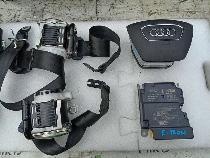 AUDI E-TRON **FULL SET DASHBOARD !! 2x AIRBAG, ECU UNIT MODULE, 4x SEATBELTS