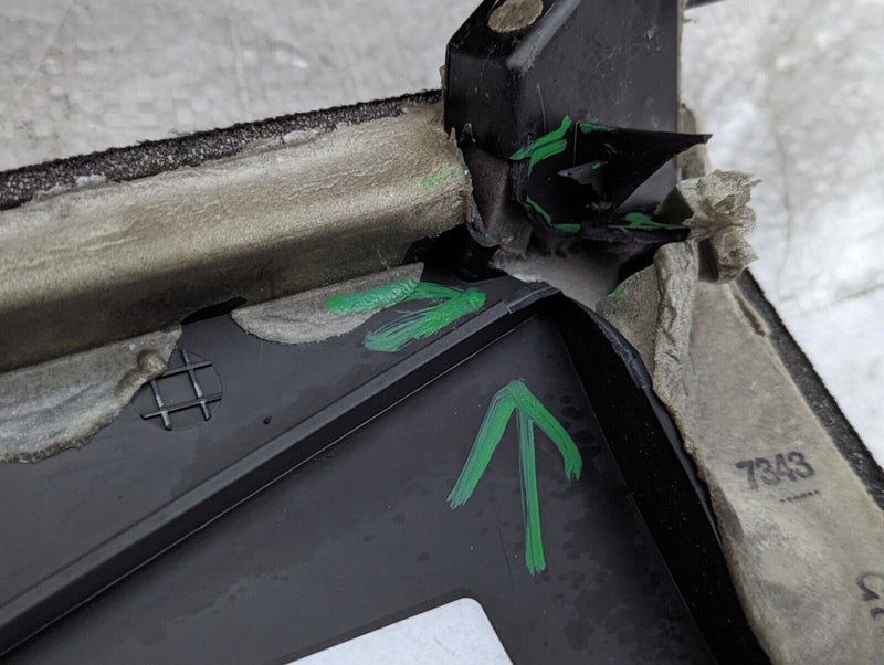 BMW X1 E84 09-15 RIGHT SIDE REAR SEAT FABRIC SIDE PANEL GENUINE 2992384