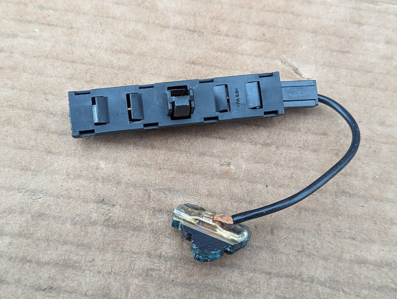 VW GOLF MK7 2012-2020 NOISE INTERFERENCE FILTER ANTENNA 5N0035570 GENUINE