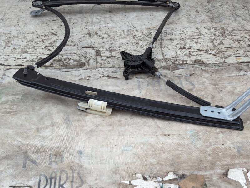 SKODA KAROQ NU7 17-2021 FRONT RIGHT O/S WINDOW REGULATOR MECHANISM 575837462A