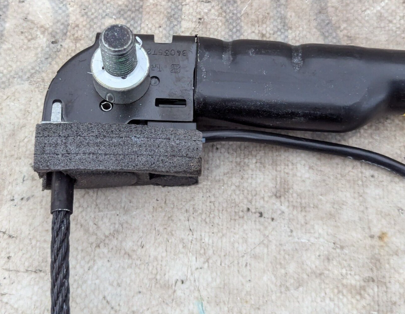FIAT ABARTH 500 08-15 FRONT LEFT N/S SEAT BELT PRETENSIONER 34022871 GENUINE