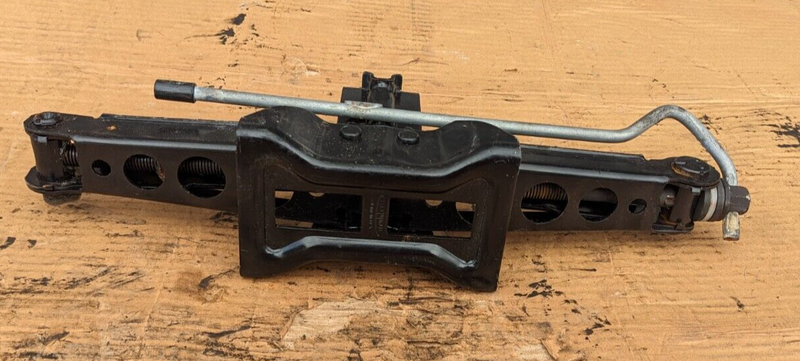 RANGE ROVER EVOQUE L538 2.2L DIESEL 2011-2015 CAR JACK 6G92-17080-DC GENUINE