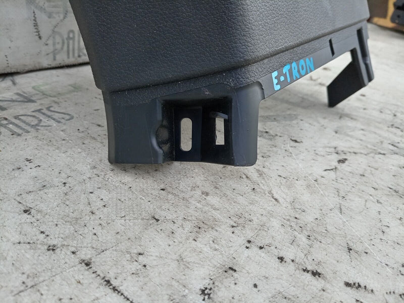 AUDI E-TRON 2018-ON LEFT N/S LOWER B PILLAR COLUMN TRIM 4KE867239 GENUINE
