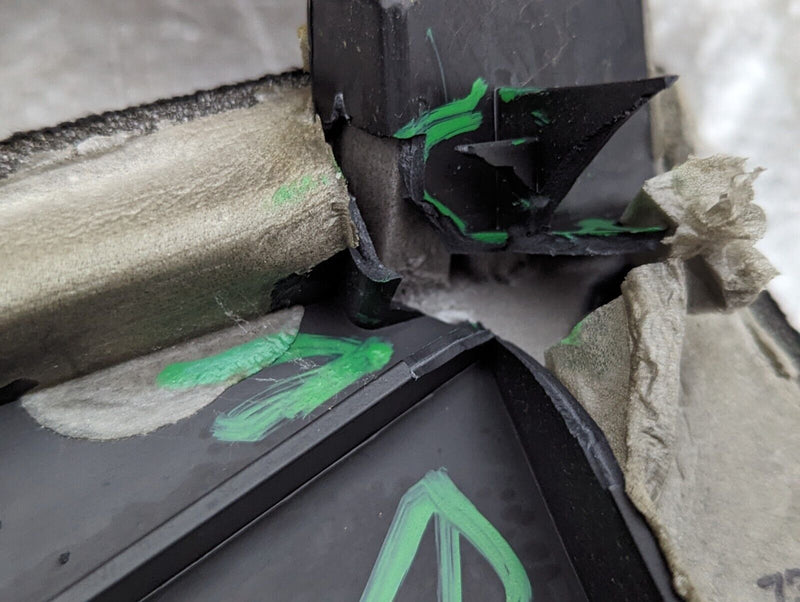 BMW X1 E84 09-15 RIGHT SIDE REAR SEAT FABRIC SIDE PANEL GENUINE 2992384