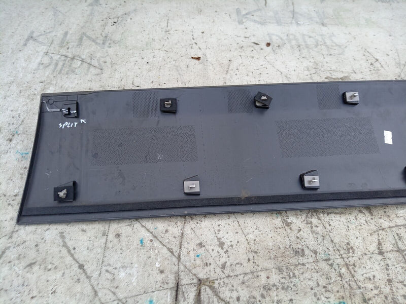 KIA NIRO MK2 SG2 2021 RIGHT SIDE FRONT DOOR TRIM MOULDING PANEL 87723-AT100 M329
