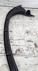 MERCEDES S-CLASS W221 06-13 REAR LEFT N/S DOOR WINDOW OUTER FRAME A2217350171