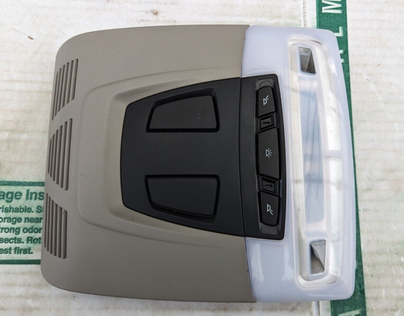 BMW 3 SERIES F30 11-19 FRONT CENTER TOP INTERIOR ROOF READING LIGHT 9288213