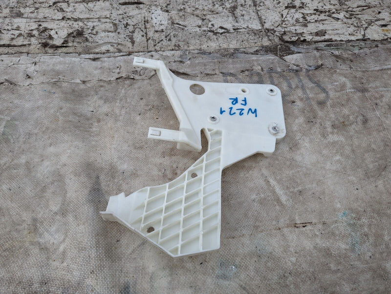 MERCEDES S-CLASS W221 06-13 FRONT RIGHT O/S DOOR LOCK BRACKET A2217230408
