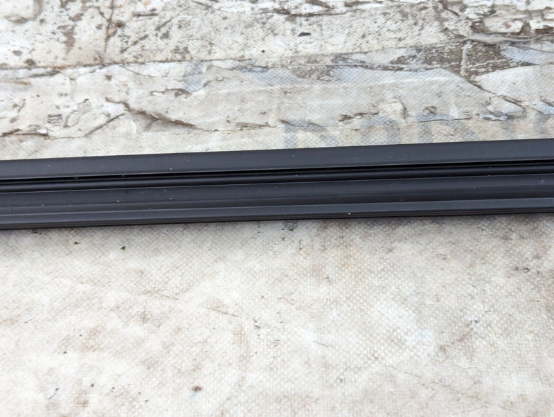SKODA KAROQ NU7 17-21 REAR LEFT N/S WINDOW INNER SLIDING SEAL 575839471 GENUINE