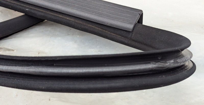MERCEDES C-CLASS W204 07-11 FRONT LEFT N/S DOOR RUBBER GASKET SEAL A2046970951