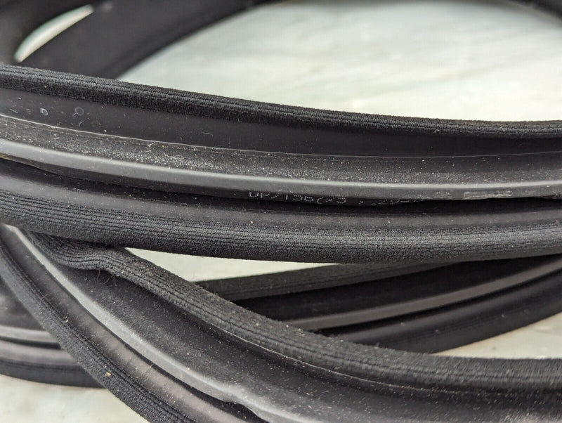 MERCEDES S-CLASS W221 S320 06-2013 REAR LEFT N/S DOOR RUBBER SEAL A2216970951
