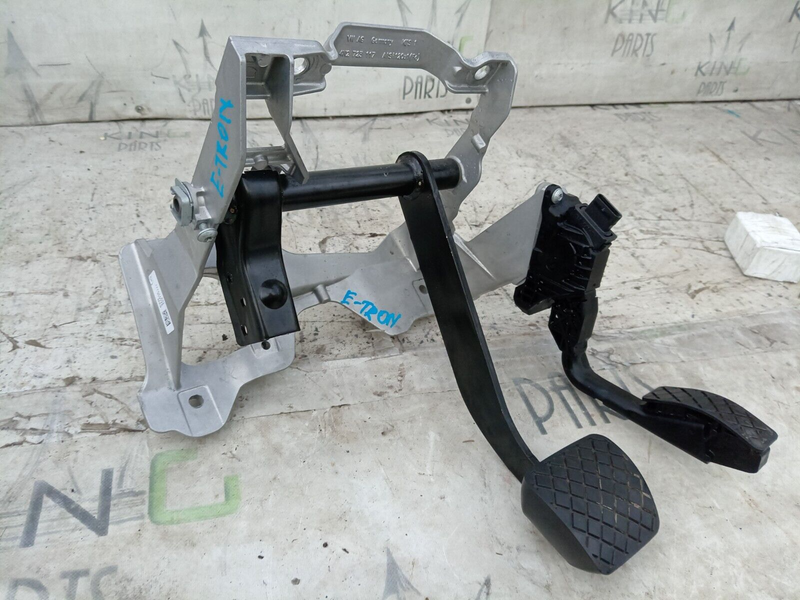 AUDI E-TRON 2018-ON ACCELERATOR THROTTLE W/ BRAKE PEDAL BOX 4N2723117 GENUINE