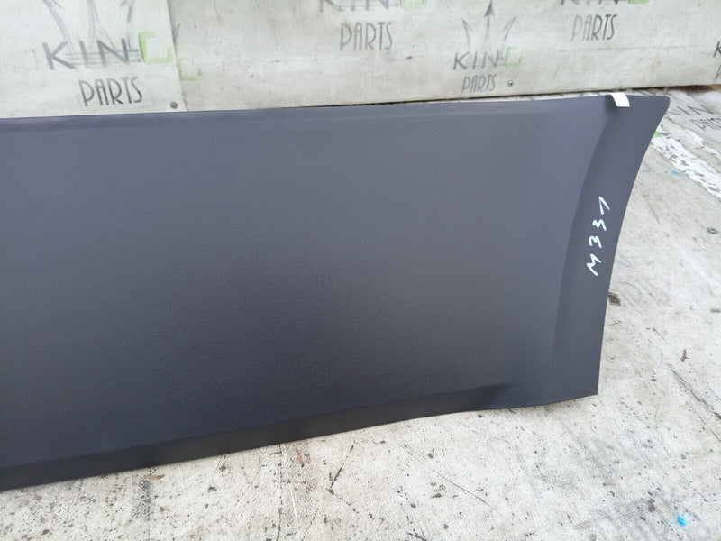 VW CRAFTER MK2 2017- LEFT SIDE PROTECTIVE PANEL TRIM MOULDING &MARKER LIGHT M331