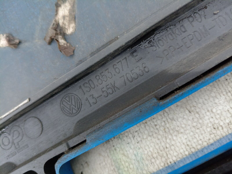 VW UP 2011-2015 FRONT BUMPER CENTRE GRILLE GENUINE 1S0853665A