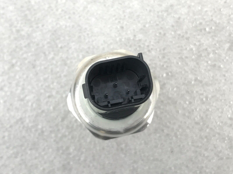 MERCEDES C CLASS W203 W204 *NEW AIR CONDITIONING PRESSURE SENSOR A/C A2110000283