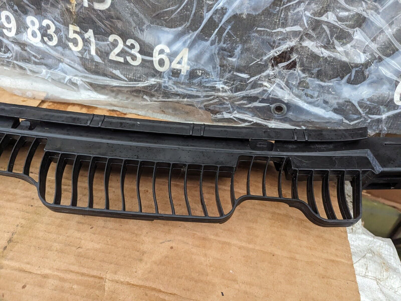 VW GOLF MK7 2012-2020 REAR CENTER BUMPER MOUNT SUPPORT BRACKET 5G6807863