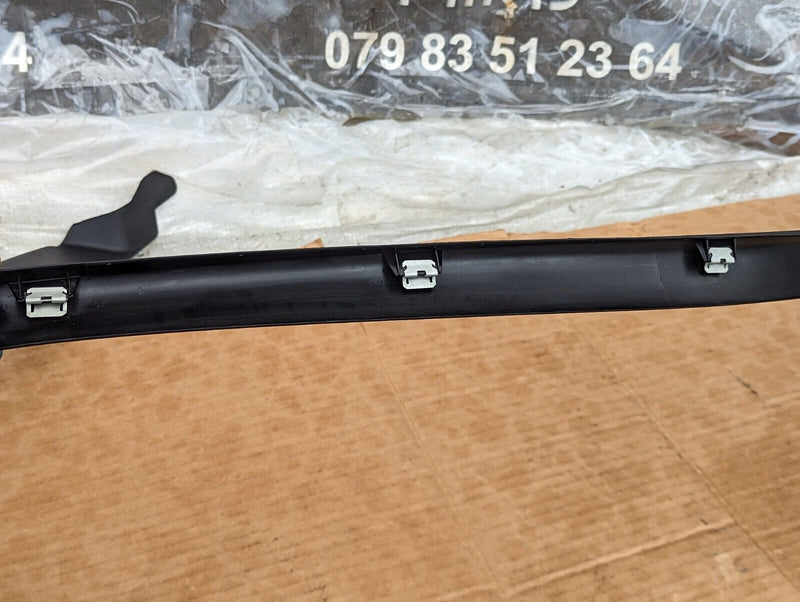 BMW X1 E84 09-15 FRONT LEFT N/S DOOR WINDOW FRAME COVER GENUINE 2990589