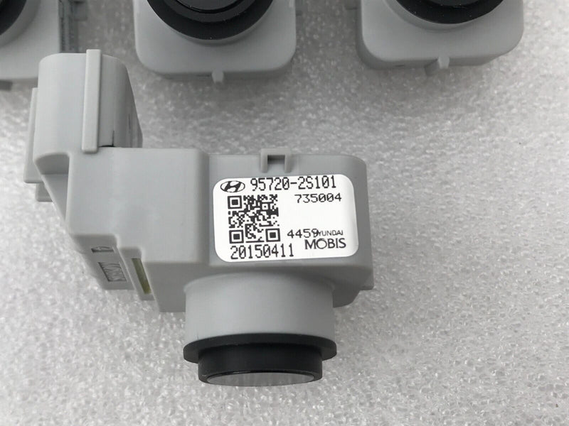 HYUNDAI TUCSON / ix35 MK3 4x REAR BUMPER REVERSE PARKING SENSOR PDC 95720-2S101