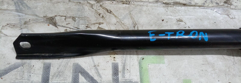 AUDI E-TRON 2018-ON FRONT LEFT STRUT REINFORCEMENT BRACE BAR 4KE805645 GENUINE