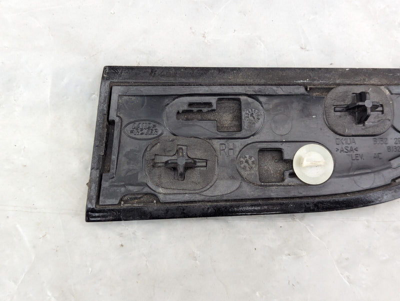 RANGE ROVER EVOQUE L538 11-2015 FRONT RIGHT O/S DOOR MOLDING TRIM BJ32-29426-ADW