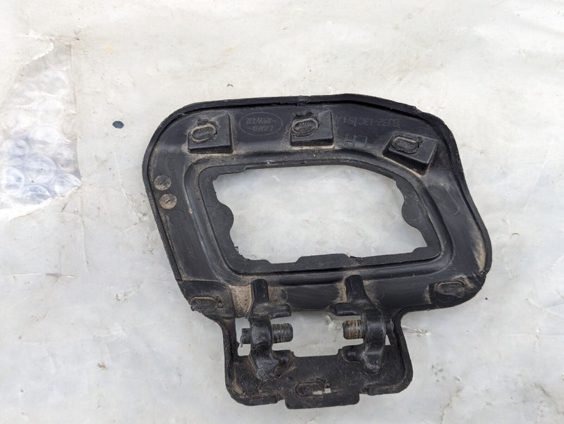 RANGE ROVER EVOQUE L538 2011-2015 LEFT N/S HEADLIGHT WASHER COVER BJ32-13C153-A