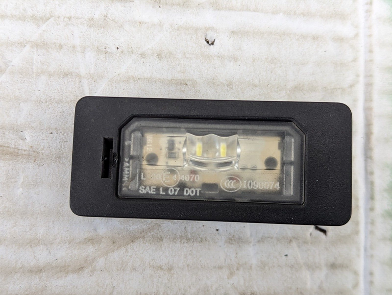 BMW 3 SERIES F30 2011-2019 LICENSED NUMBER PLATE LED LIGHT 7193293 GENUINE