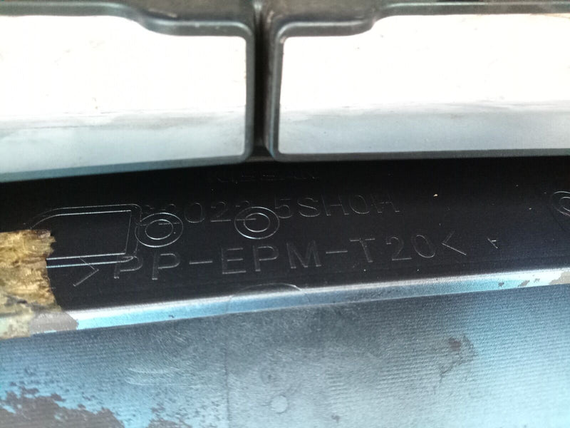 NISSAN LEAF ELECTRIC 2018-ON BLUE FRONT BUMPER GENUINE 62022-5SH0H