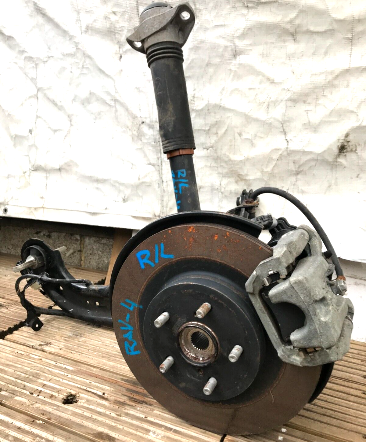 TOYOTA RAV4 XA50 LEFT SIDE REAR LEG WISHBON, HUB BEARING BRAKE CALIPER