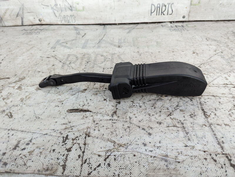 AUDI E-TRON 2018-ON FRONT DOOR CATCH STOPPER 4KE837267 GENUINE