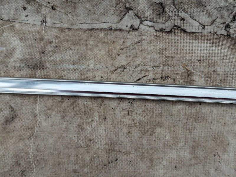 SKODA KAROQ NU7 17-21 REAR RIGHT O/S DOOR TOP CHROME STRIP 575839644 GENUINE