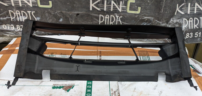 BMW 3 SERIES F30 2011-2019 FRONT LOWER AIR DUCT RADIATOR TRIM 7255414 GENUINE