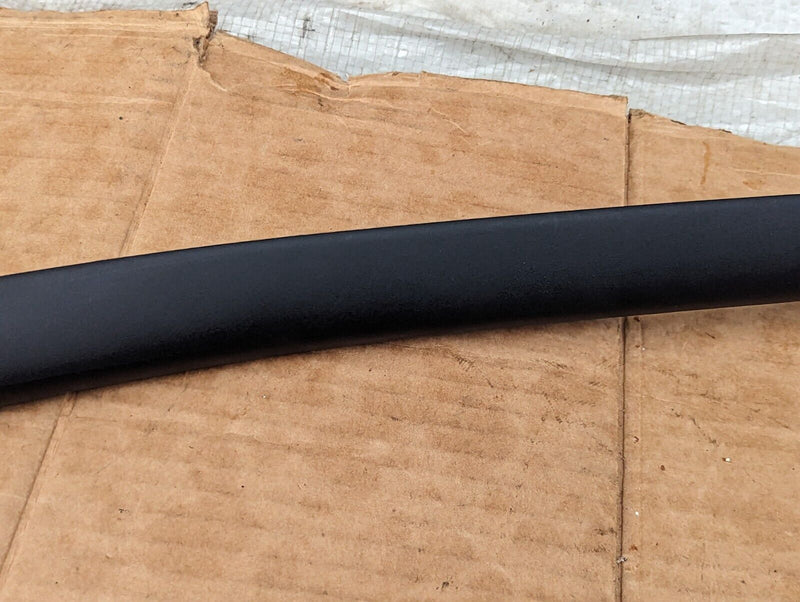 BMW X1 E84 09-15 FRONT RIGHT O\S DOOR WINDOW FRAME COVER GENUINE 2990590