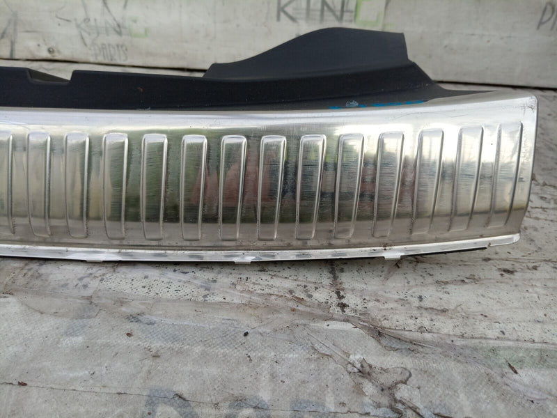 AUDI E-TRON 2018-ON REAR LOADING BOOT PANEL TRIM IN CHROME 4KE863471 GENUINE