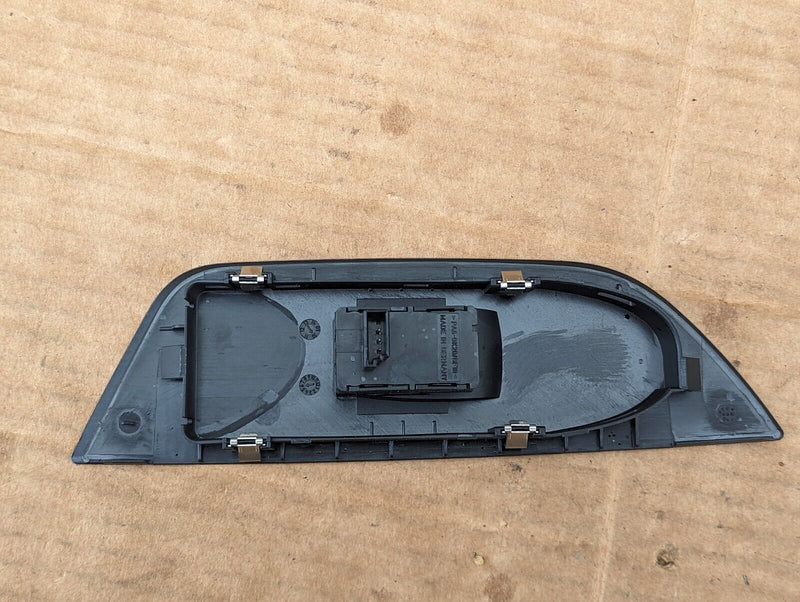 BMW X1 E84 09-15 REAR LEFT N/S ELECTRIC WINDOW CONTROL SWITCH PANEL 6935534