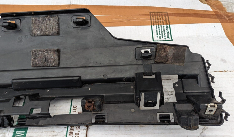 BMW 3 SERIES F30 2011-2019 REAR CENTER BUMPER MOUNT BRACKET 7256921 GENUINE