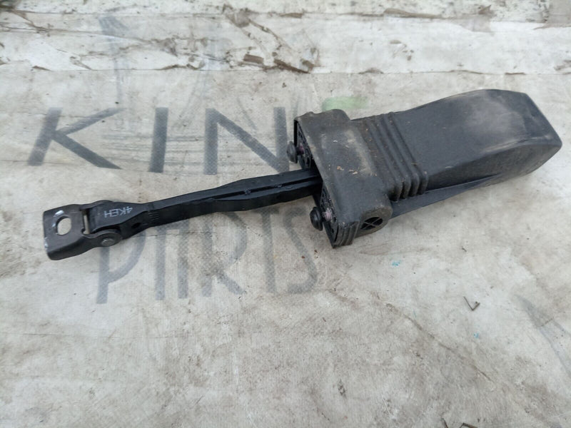 AUDI E-TRON 2018-ON REAR LEFT N/S DOOR CATCH STOPPER 4KE839267 GENUINE