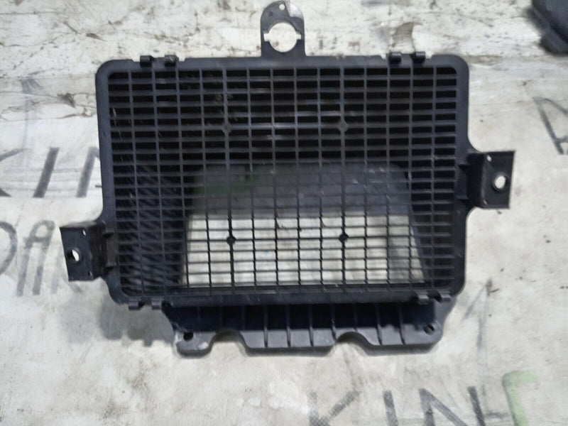 AUDI E-TRON 2018-ON BODY VENTILATION GRILLE 4KR819904 GENUINE