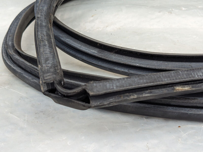 RANGE ROVER EVOQUE L538 2011-2015 REAR LEFT N/S DOOR RUBBER SEAL GENUINE