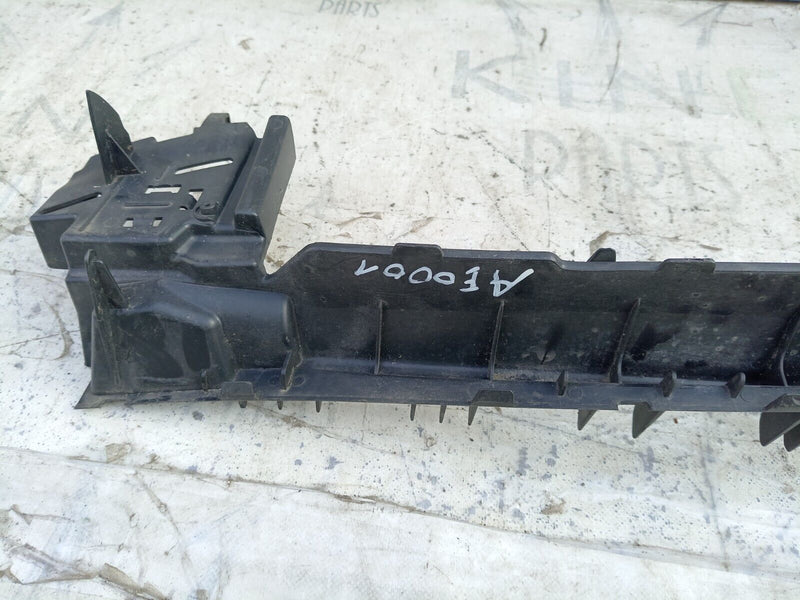 MERCEDES A W176 2012-2017 FRONT BUMPER CENTRE BRACKET SUPPORT CARRIER