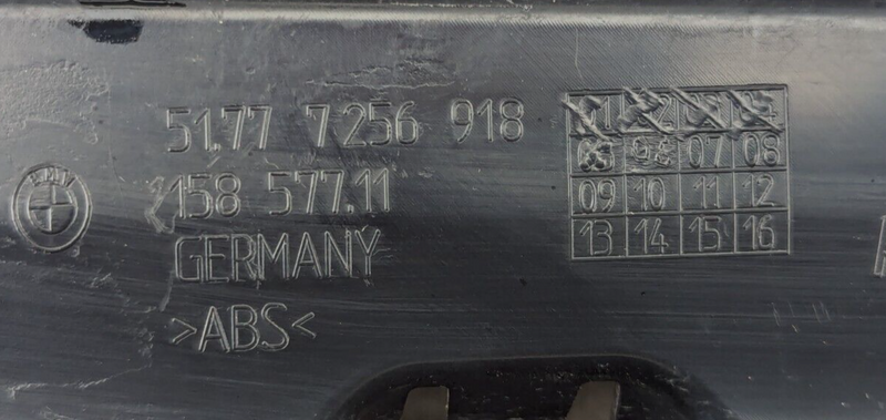 BMW 3 SERIES F30 2011-2019 RIGHT O/S SIDE SKIRTING MOUNT BRACKET 7256918 GENUINE