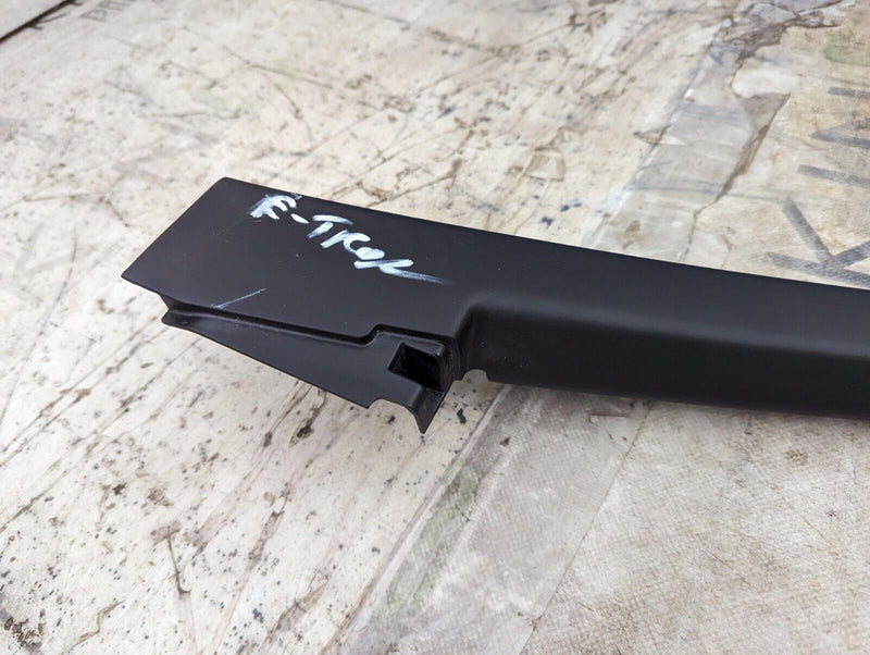 AUDI E-TRON 2018-ON LEFT N/S DOOR WINDOW FRAME TRIM 4KE867609 GENUINE