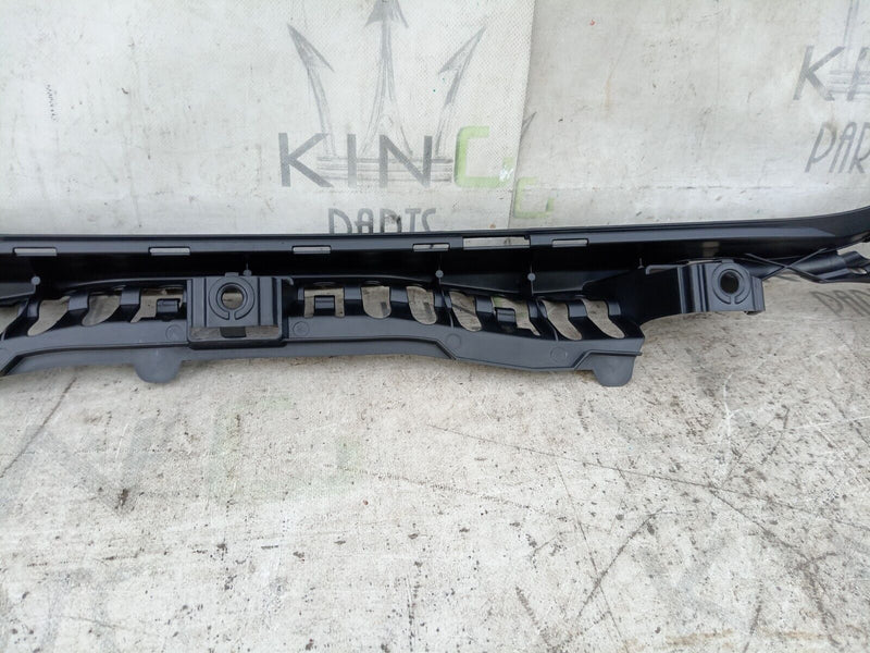 BMW F31 M-SPORT 2012-15 REAR BUMPER CENTRE BRACKET MOUNT GENUINE 7260462